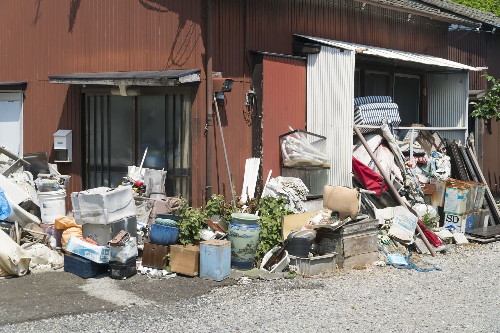 ゴミ屋敷の清掃 | 愛知県名古屋の不用品回収なら株式会社レバレッジ